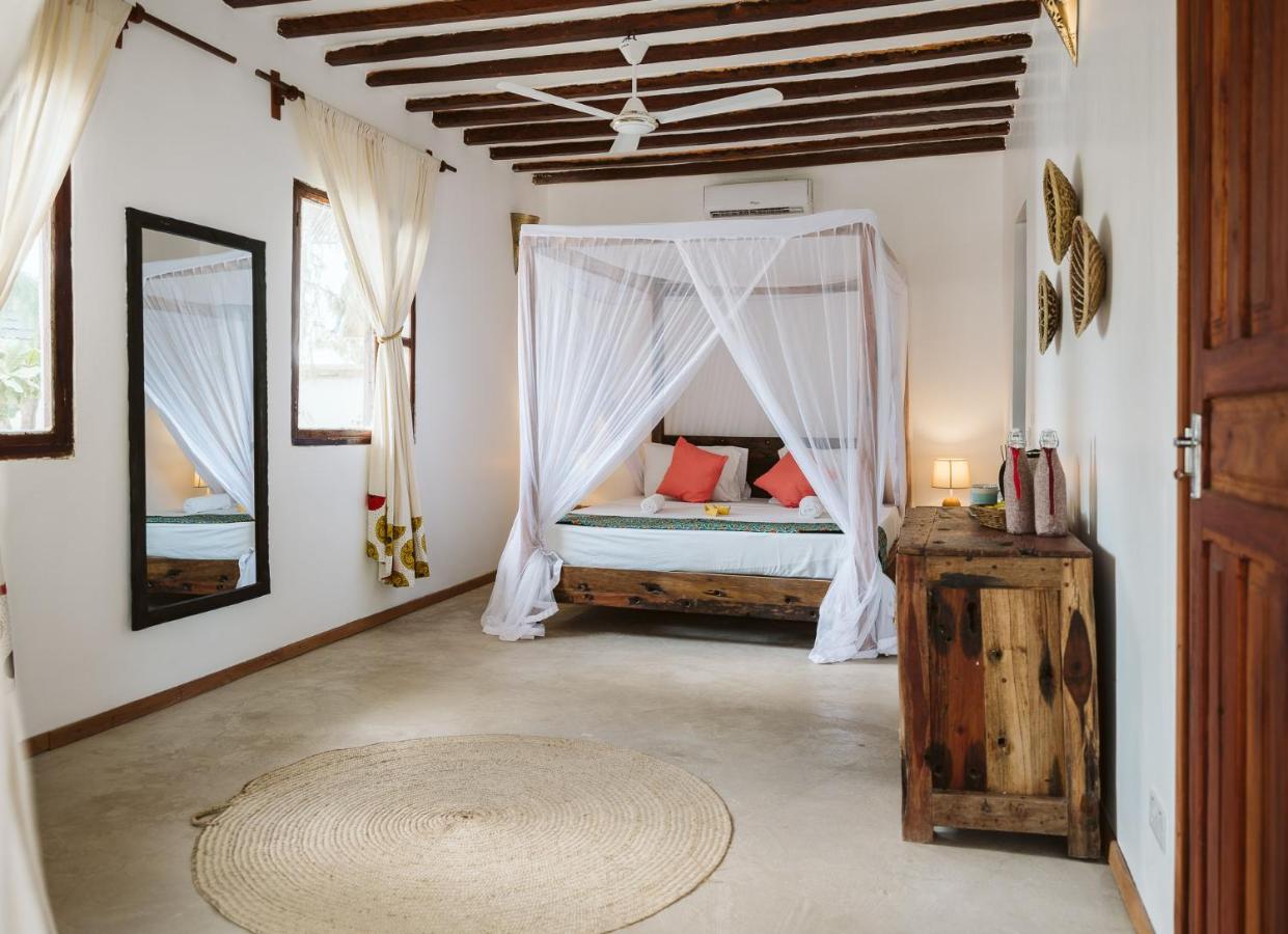 Hotel Joy Of Zanzibar Michamvi Esterno foto